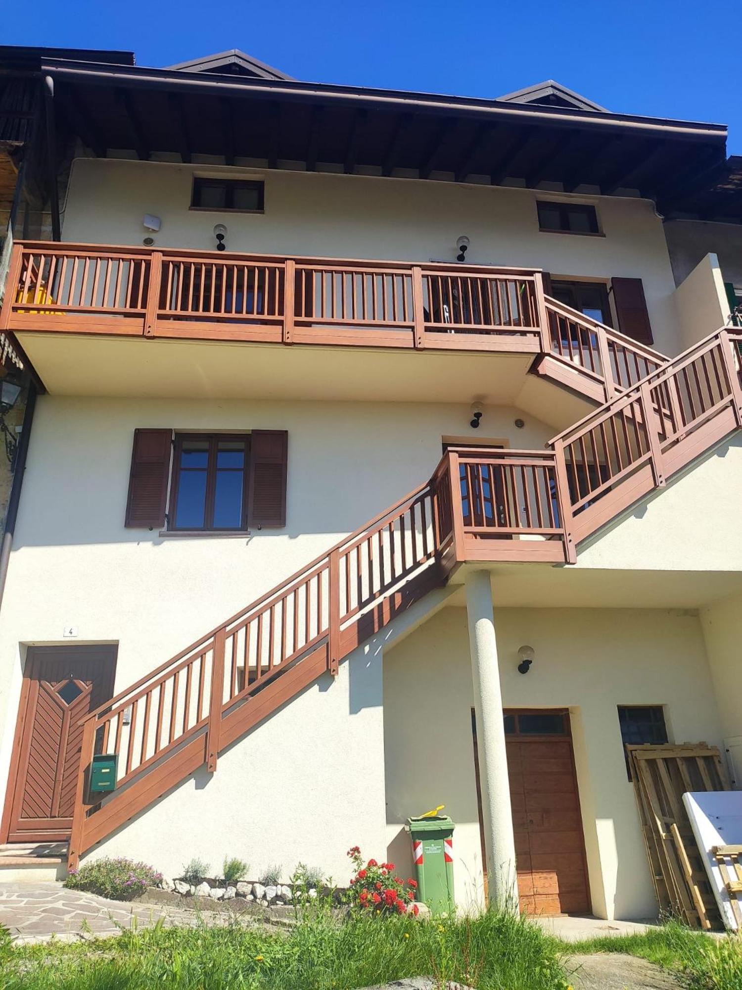 Casa Vacanze Lavanda & Rosmarino Telve Kültér fotó